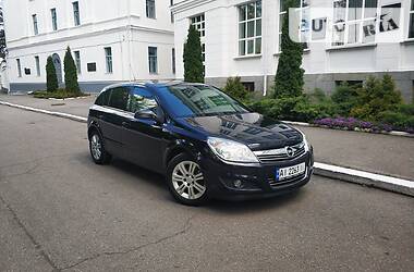 Хэтчбек Opel Astra 2008 в Белой Церкви