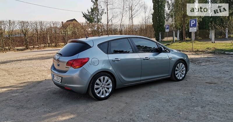 Хетчбек Opel Astra 2011 в Івано-Франківську фото 4 Хетчбек Opel Astra 2011 в Івано-Франківську