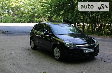 Хетчбек Opel Astra 2005 в 