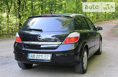 Хетчбек Opel Astra 2005 в 