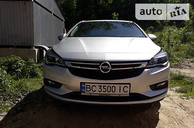 Універсал Opel Astra 2016 в 