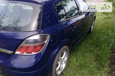 Хетчбек Opel Astra 2007 в 