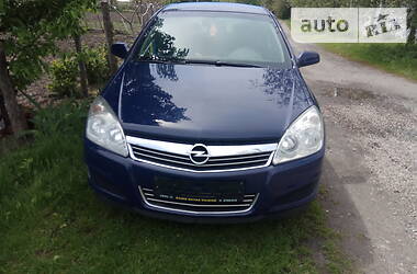 Хетчбек Opel Astra 2007 в 