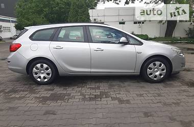 Универсал Opel Astra 2011 в Одессе