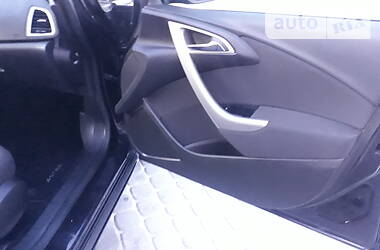 Універсал Opel Astra 2011 в 