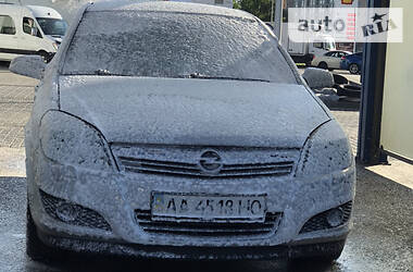 Хетчбек Opel Astra 2008 в 