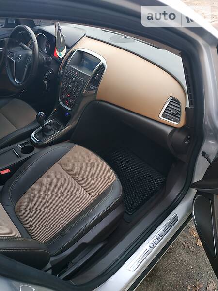 Універсал Opel Astra 2012 в Лубнах фото 15 Універсал Opel Astra 2012 в Лубнах