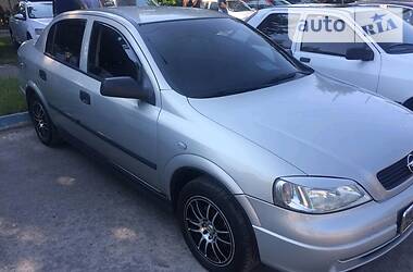 Седан Opel Astra 2006 в 
