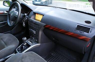 Універсал Opel Astra 2005 в 