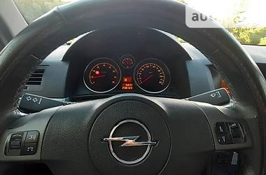 Хетчбек Opel Astra 2005 в 