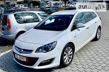 Универсал Opel Astra 2013 в Черновцах