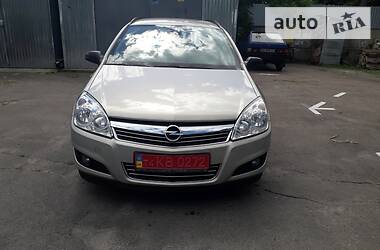 Універсал Opel Astra 2008 в Луцьку