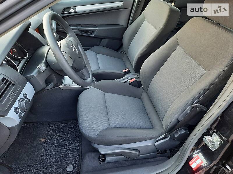 Універсал Opel Astra 2006 в Полтаві фото 28 Універсал Opel Astra 2006 в Полтаві