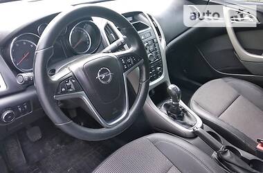 Універсал Opel Astra 2012 в 