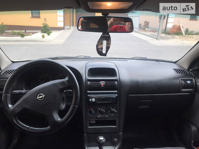 Седан Opel Astra 2006 в Хмельницькому