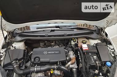 Універсал Opel Astra 2011 в 