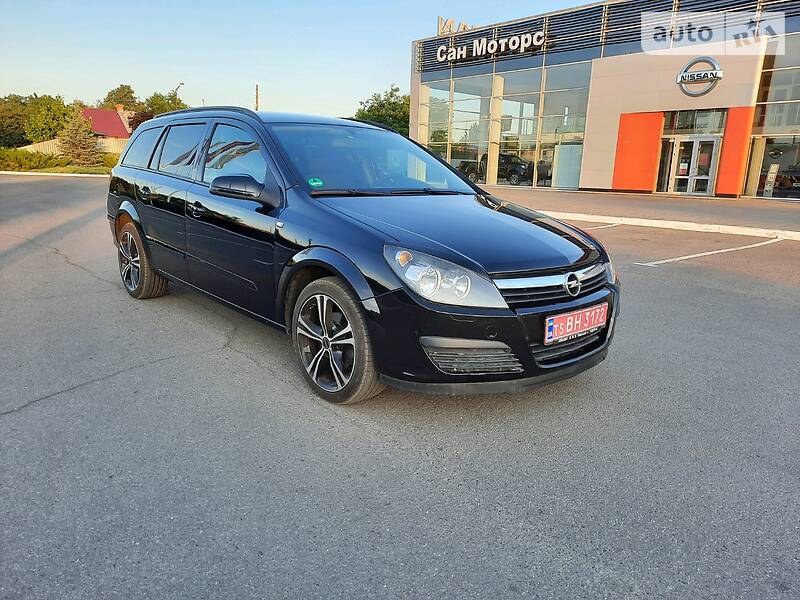 Універсал Opel Astra 2006 в Полтаві