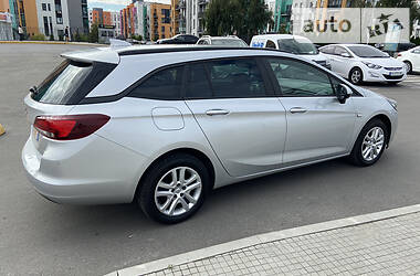 Універсал Opel Astra 2017 в 