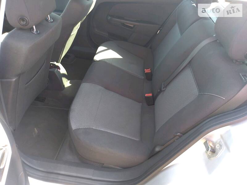 Универсал Opel Astra 2010 в Чернигове фото 5 Универсал Opel Astra 2010 в Чернигове