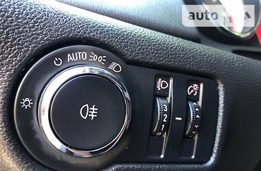 Універсал Opel Astra 2014 в 