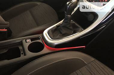 Універсал Opel Astra 2014 в 