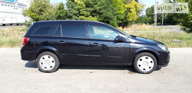 Універсал Opel Astra 2007 в Дніпрі