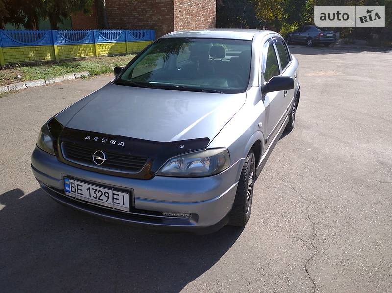 Седан Opel Astra 2008 в Первомайске