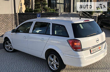 Универсал Opel Astra 2009 в Ивано-Франковске