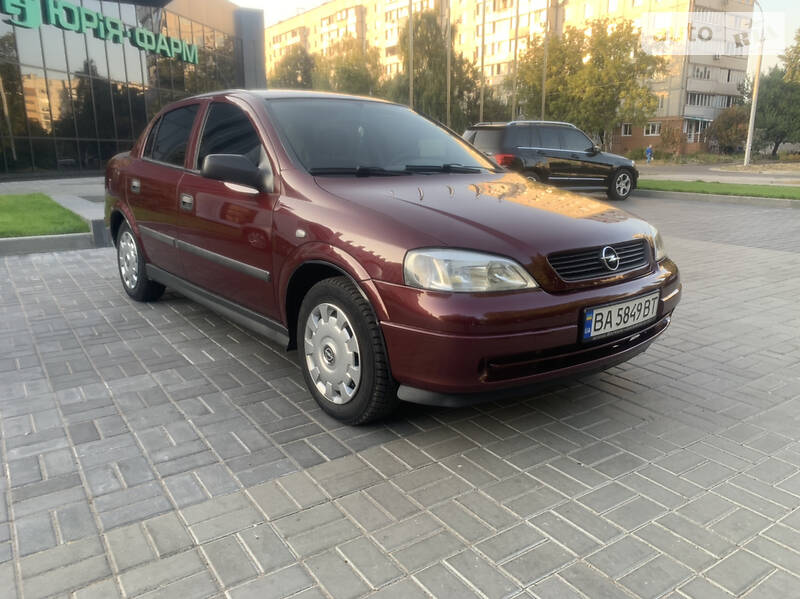 Седан Opel Astra 2006 в Черкассах