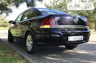 Седан Opel Astra 2009 в Дрогобыче