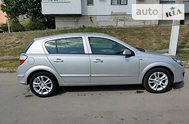 Хэтчбек Opel Astra 2006 в Харькове