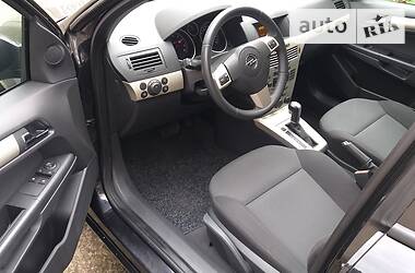 Универсал Opel Astra 2007 в Васильевке