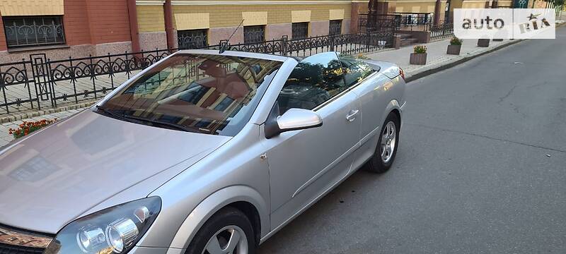 Кабриолет Opel Astra 2008 в Киеве