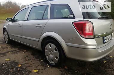 Универсал Opel Astra 2006 в Ровно