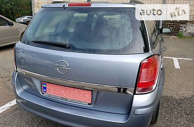 Универсал Opel Astra 2006 в Киеве