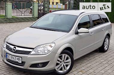 Универсал Opel Astra 2008 в Самборе