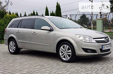 Універсал Opel Astra 2008 в Самборі