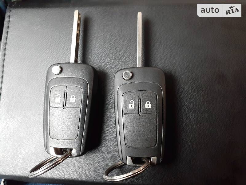 Універсал Opel Astra 2011 в Хмельницькому