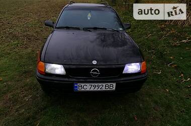 Универсал Opel Astra 1993 в Львове