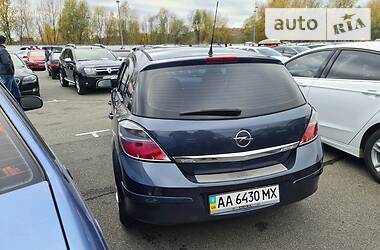 Хэтчбек Opel Astra 2008 в Киеве