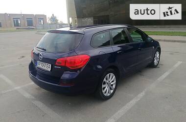 Универсал Opel Astra 2012 в Запорожье