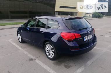 Универсал Opel Astra 2012 в Запорожье