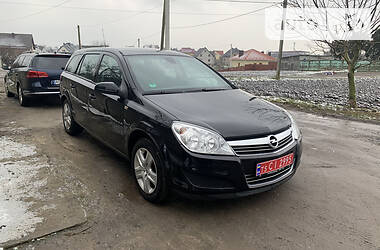 Универсал Opel Astra 2009 в Луцке