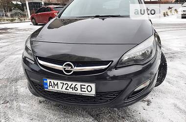 Універсал Opel Astra 2015 в Житомирі