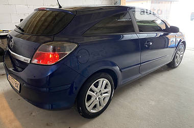 Хэтчбек Opel Astra 2008 в Киеве