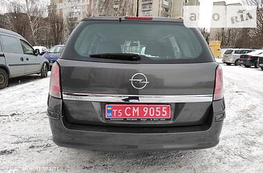 Универсал Opel Astra 2009 в Луцке