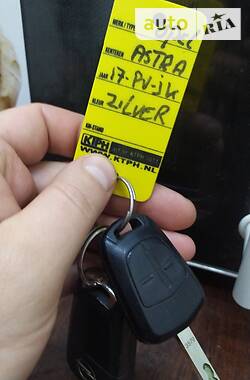 Универсал Opel Astra 2004 в 