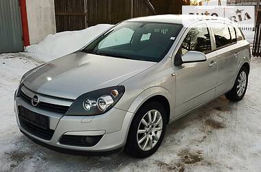 Хэтчбек Opel Astra 2006 в Городке