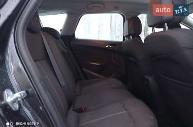 Универсал Opel Astra 2013 в 