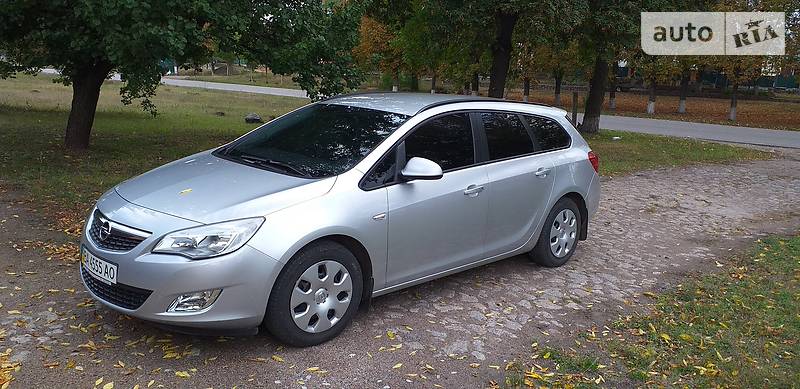 Универсал Opel Astra 2012 в Кропивницком
